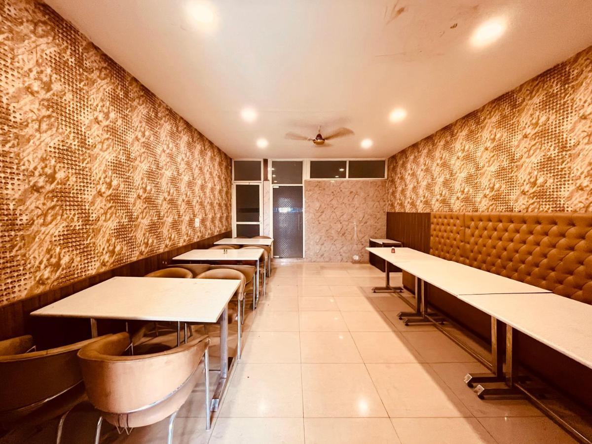 Hotel Pearl Grand, Zirakpur - Top Rated & Most Awarded Property In Tricity Chandīgarh Eksteriør bilde