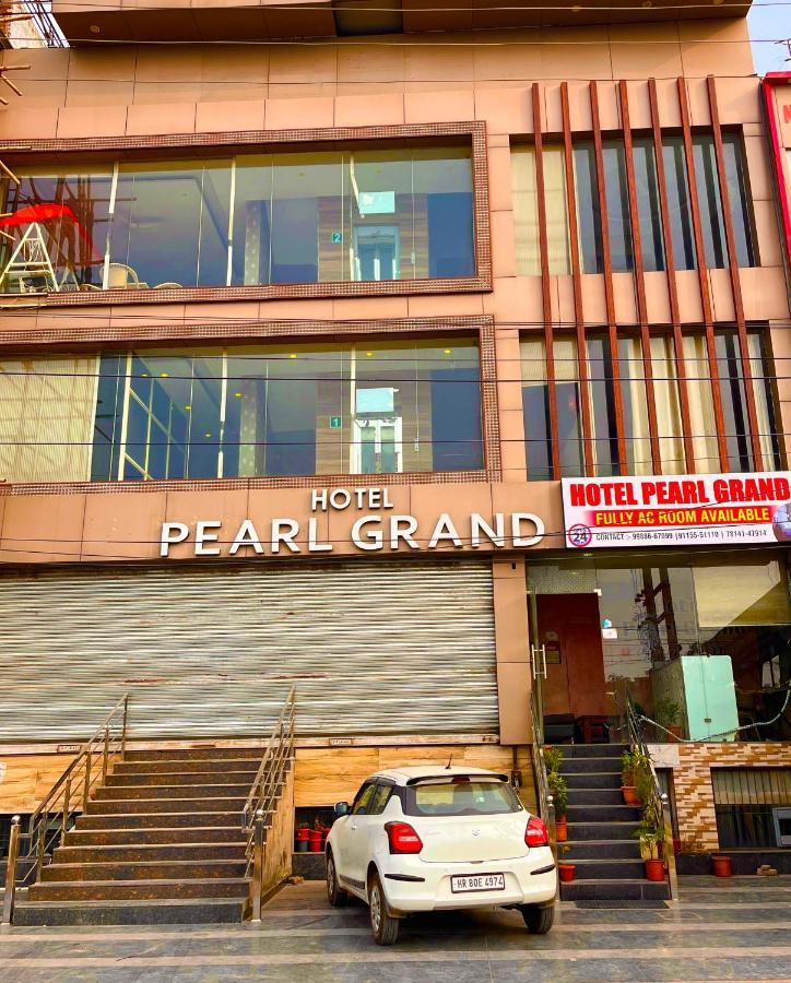Hotel Pearl Grand, Zirakpur - Top Rated & Most Awarded Property In Tricity Chandīgarh Eksteriør bilde