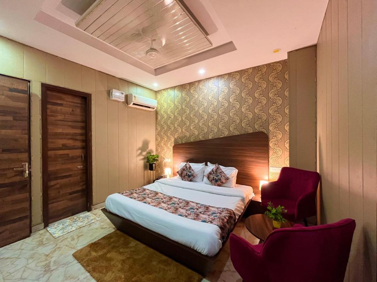 Hotel Pearl Grand, Zirakpur - Top Rated & Most Awarded Property In Tricity Chandīgarh Eksteriør bilde